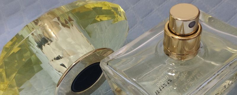 هل العطر يتبخر بدون غطاء؟
