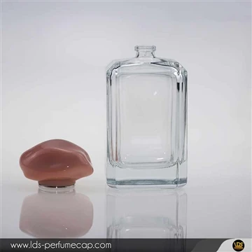 ما الذي يجب أن نبحث عنه عند اختيار زجاجة العطر؟